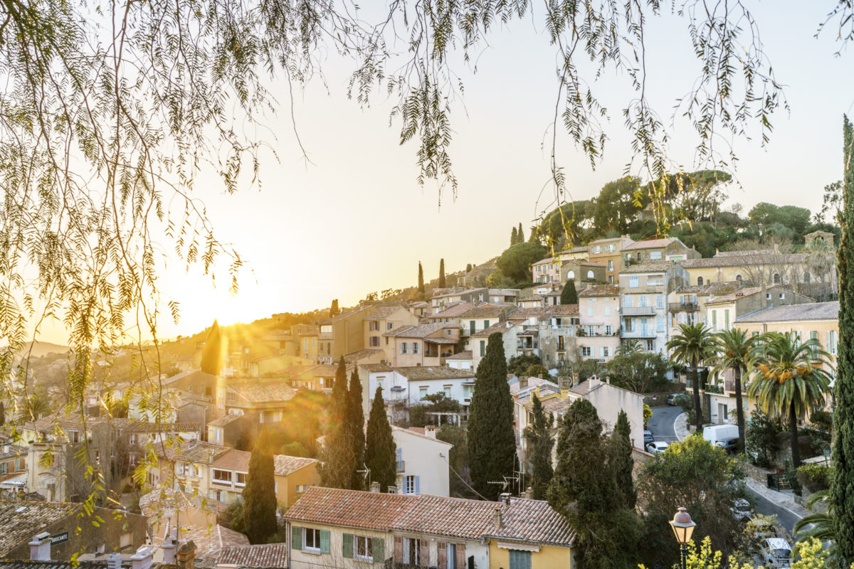 Bormes Les Mimosas Corso Fleuri Und Blumenfest An Der Riviera