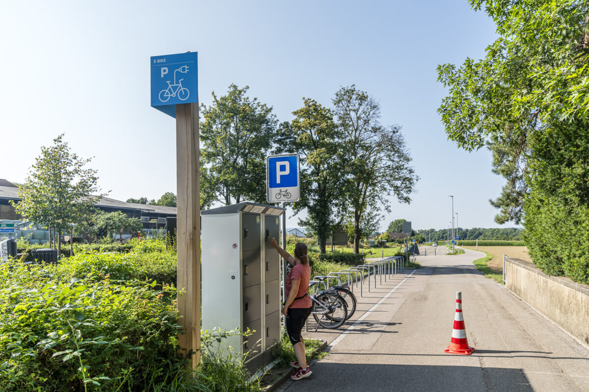 Schloss Laufen Velostation